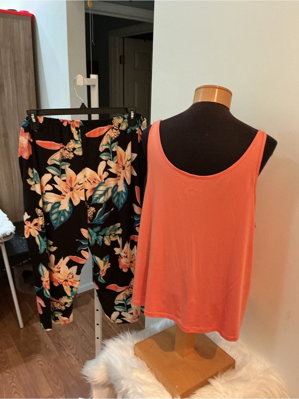 Lilac + London Coral Floral Pajama Lounge Set Size 1X NWT - Picture 4 of 14